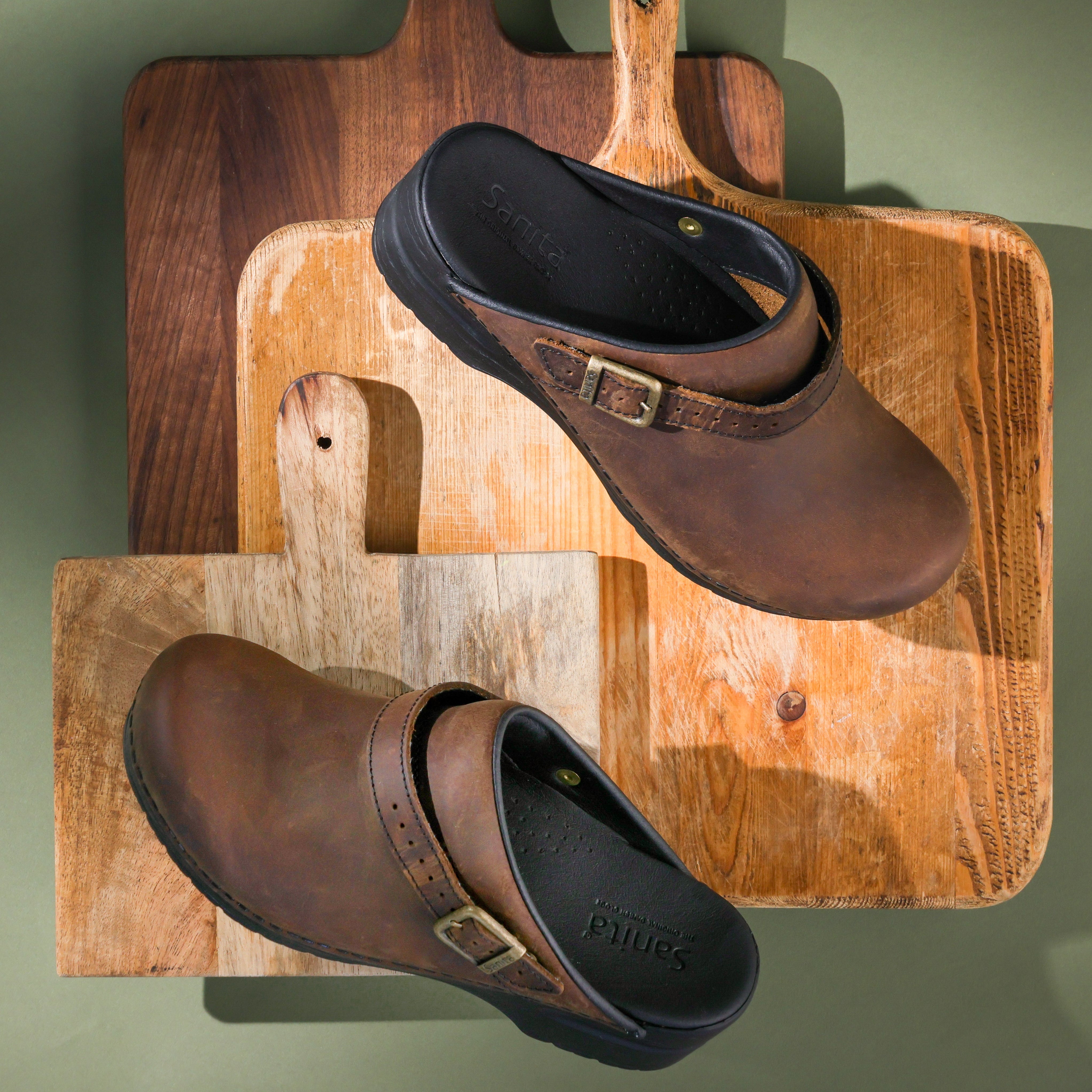 Morse Women's Clog in Antique Brown Sanita