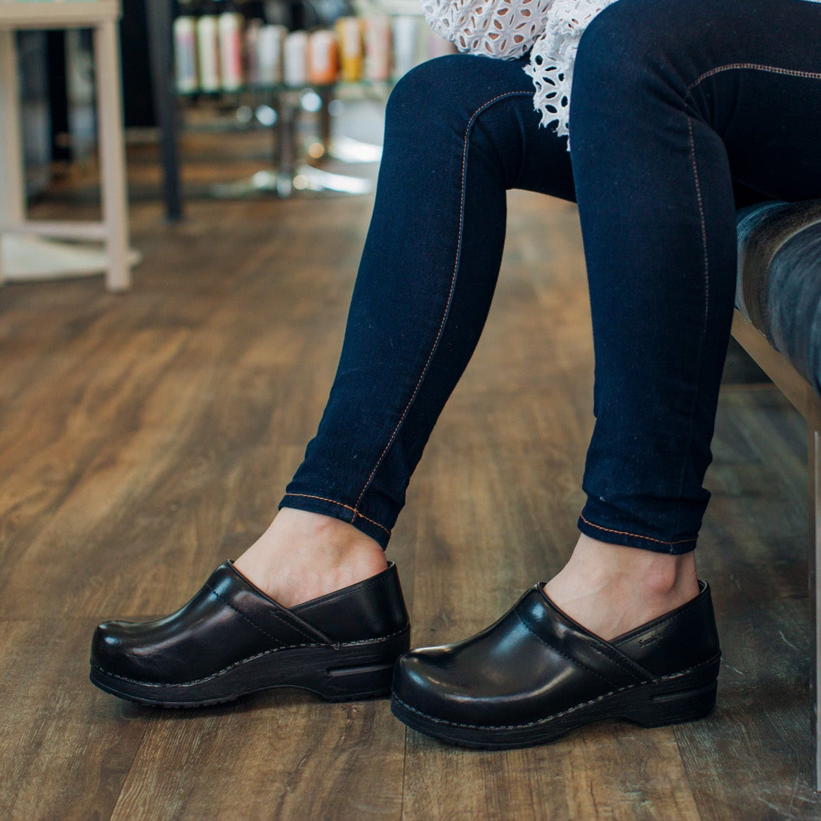 Cabrio Women's Clog in Black Sanita