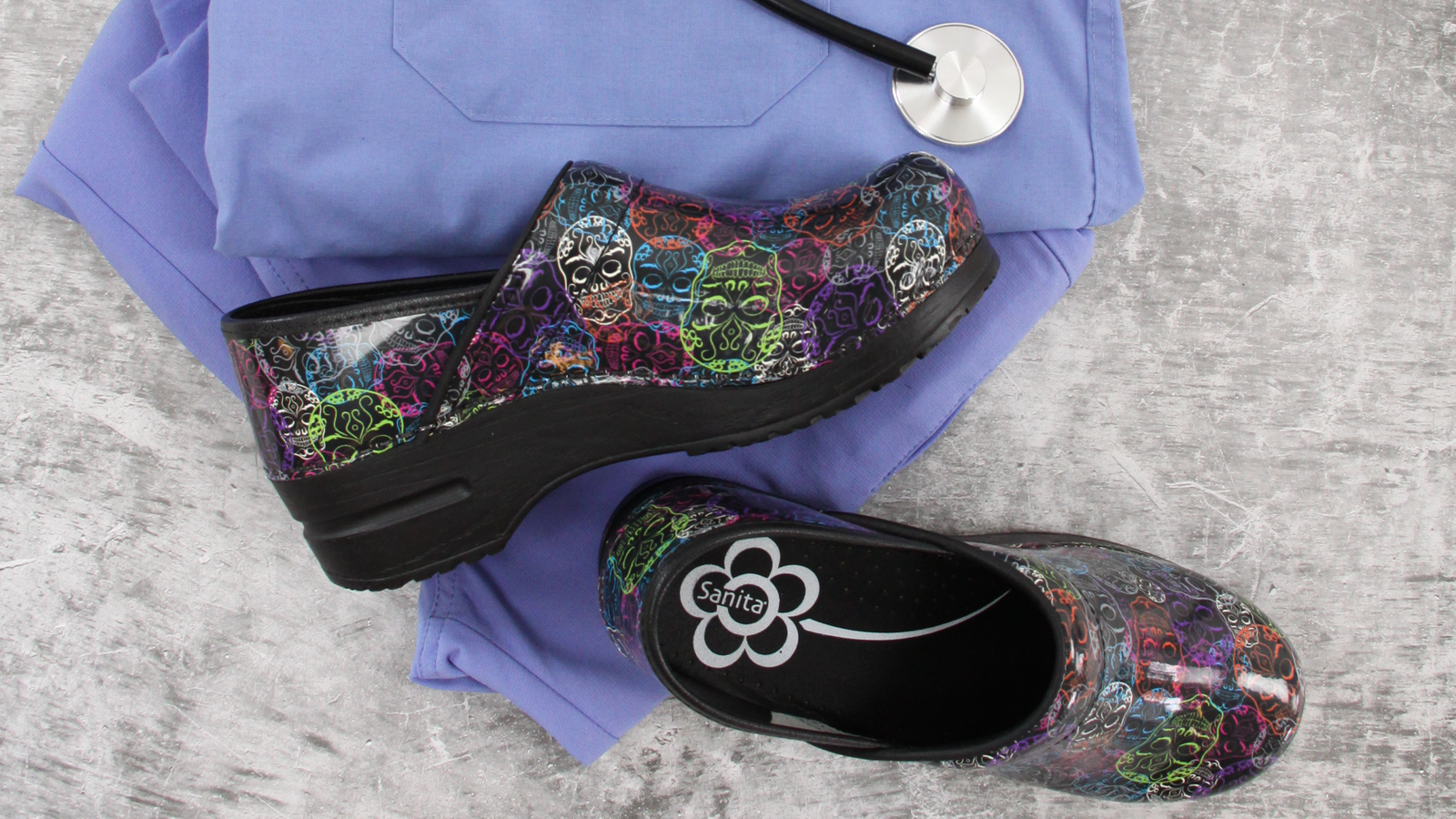 Why Many Nurses Prefer Clogs Over Running Shoes