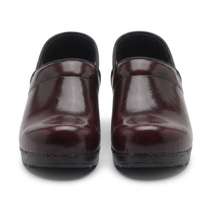Sanita Pro. Cabrio Men's Clog in Bordeaux Closed Back Clog