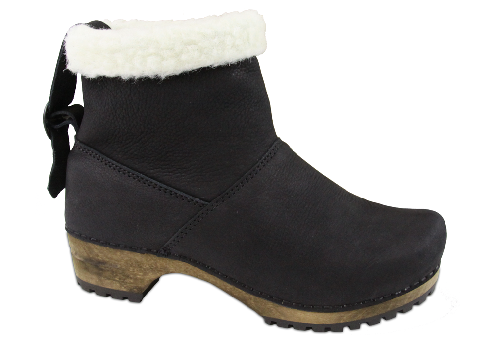 Silkan Women's in Black Boot