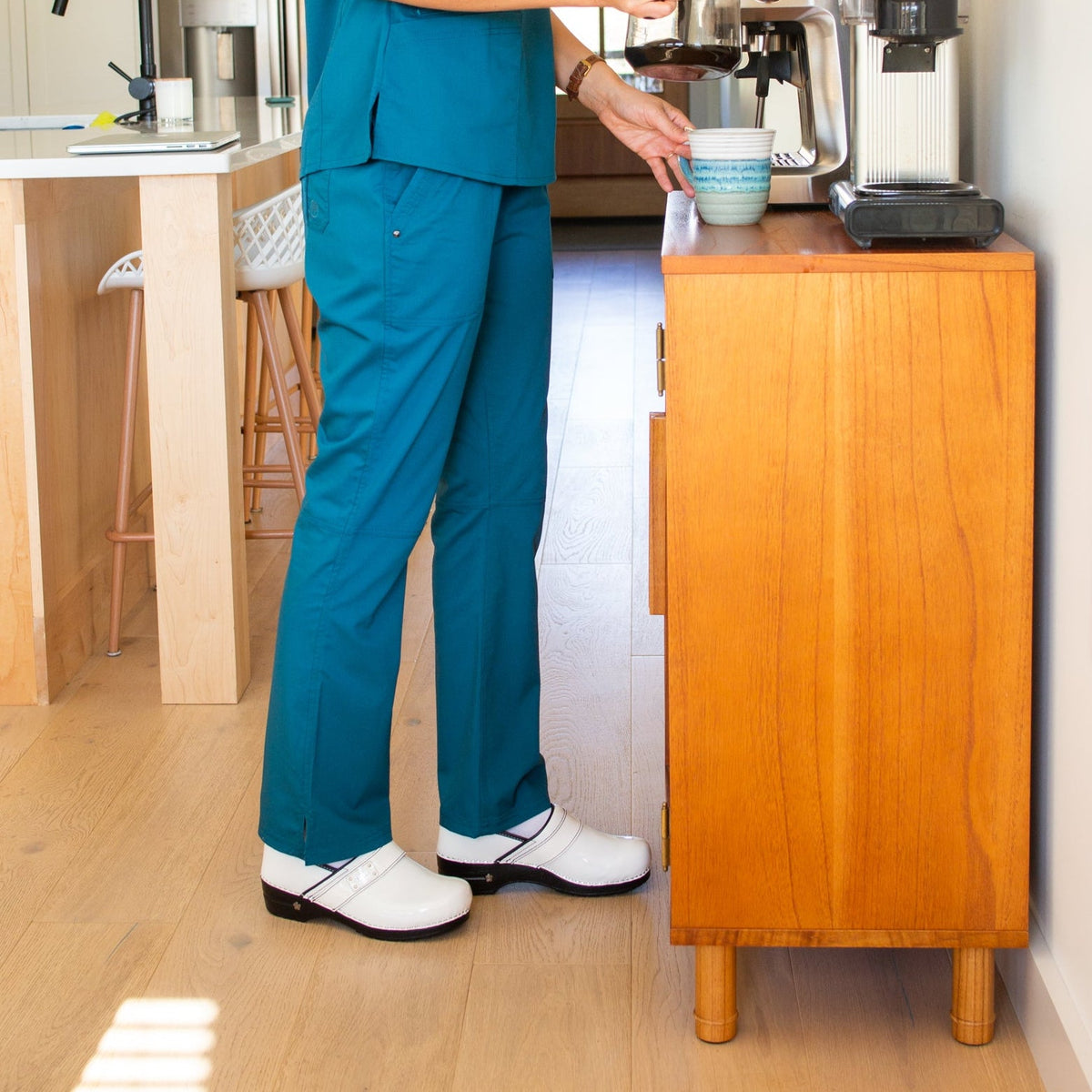 Sanita Lindsey Women&#39;s Clog in White Closed Back Clog