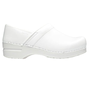 Sanita Pro. PU Women&#39;s in White Closed Back Clog