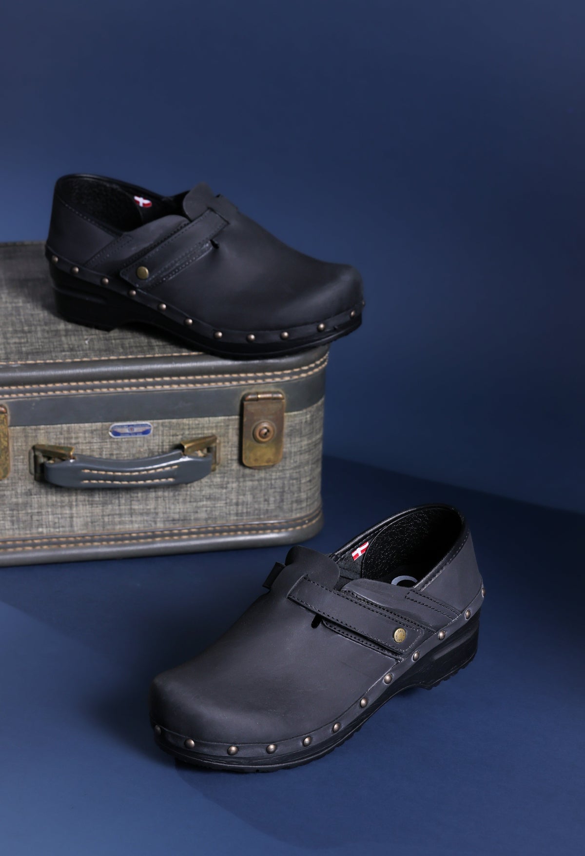 Sanita Ramone Women&#39;s Clog in Black Closed Back Clog