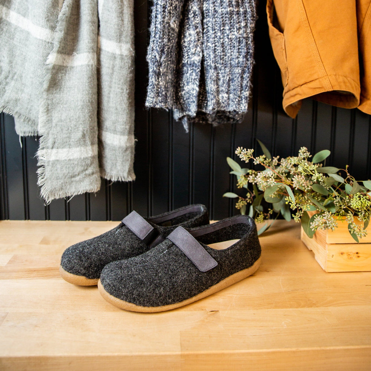 Sanita Varde Unisex Slipper in Charcoal Slipper