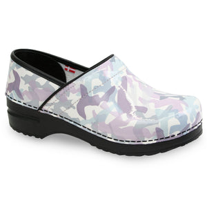 Sanita Monroe Women&#39;s in Multi - avail. Spring &#39;22 Closed Back Clog