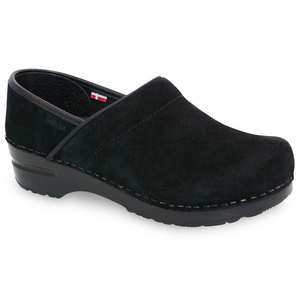 Sanita Nina Women&#39;s in Black Closed Back Clog