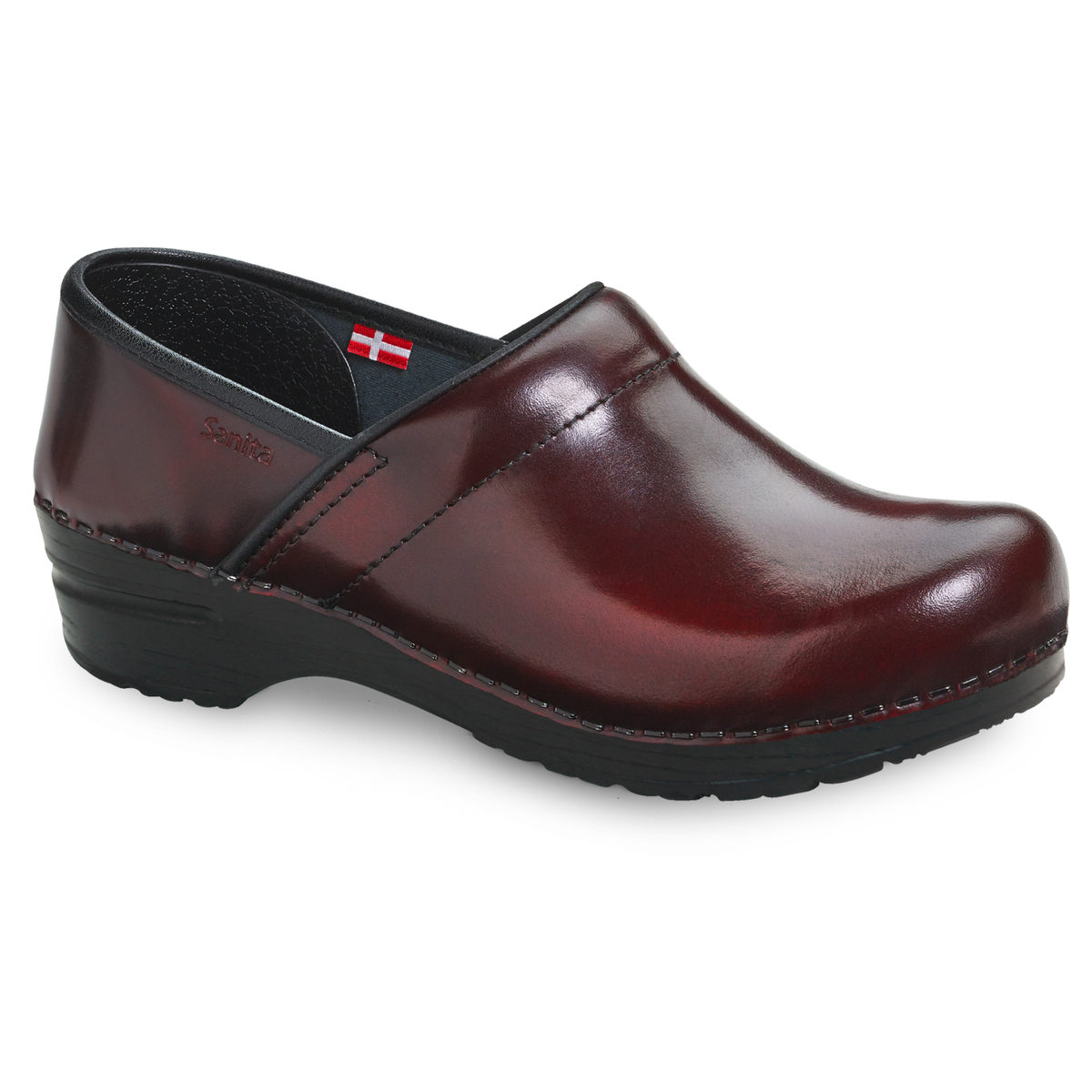 Sanita Pro. Cabrio Women&#39;s in Bordeaux Closed Back Clog