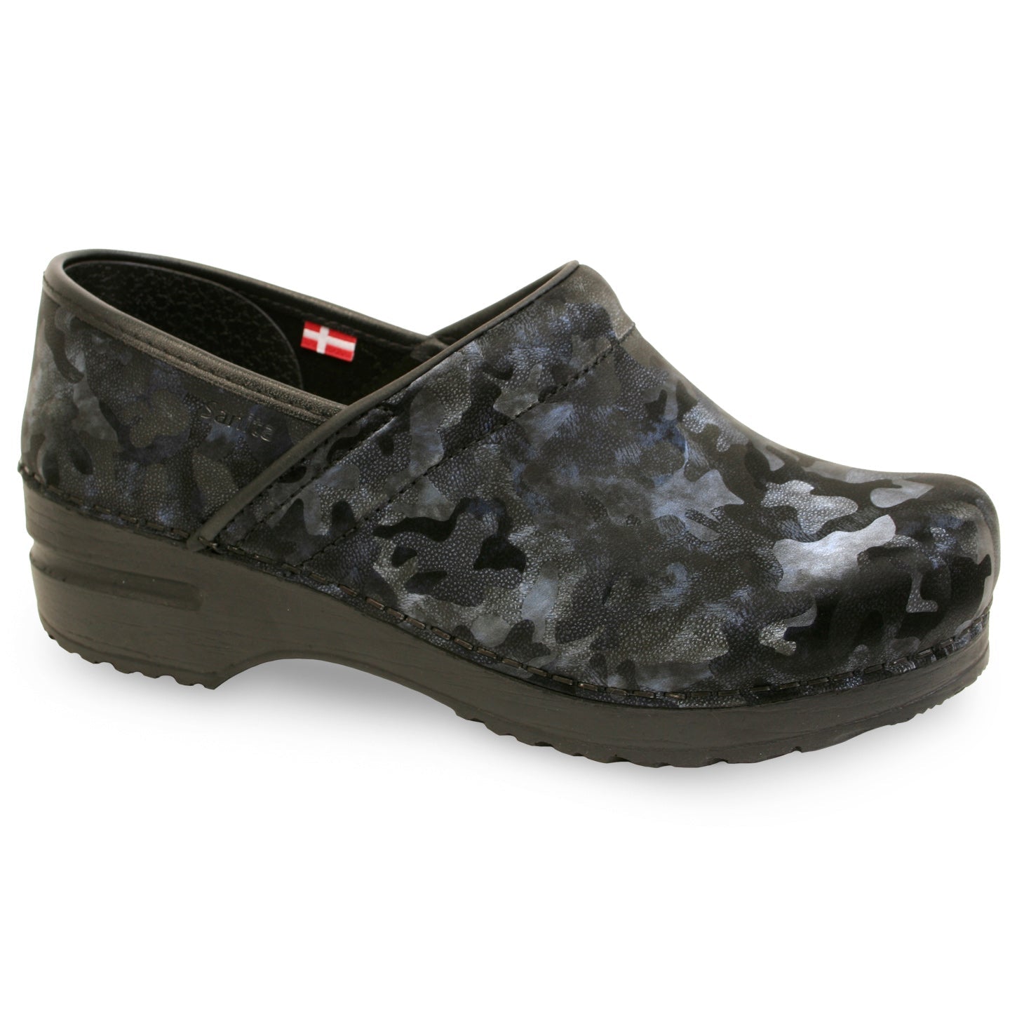 Sanita Ravena Women's in Black - Avail Fall '22 Closed Back Clog