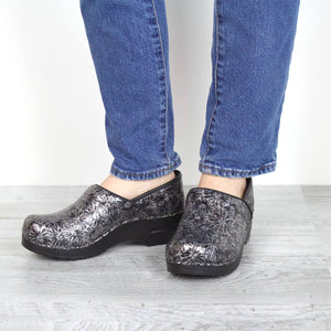 Sanita Rumney Women&#39;s in Black - Avail Spring &#39;23
