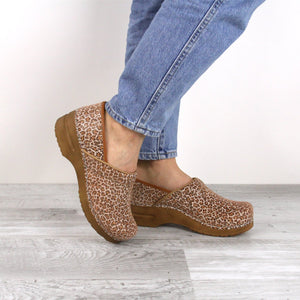 Sanita Turner Women&#39;s in Nature - avail. Spring &#39;22 Closed Back Clog